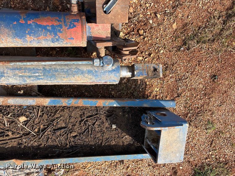 image for item EO4057 (2) refuse truck reaver cylinders