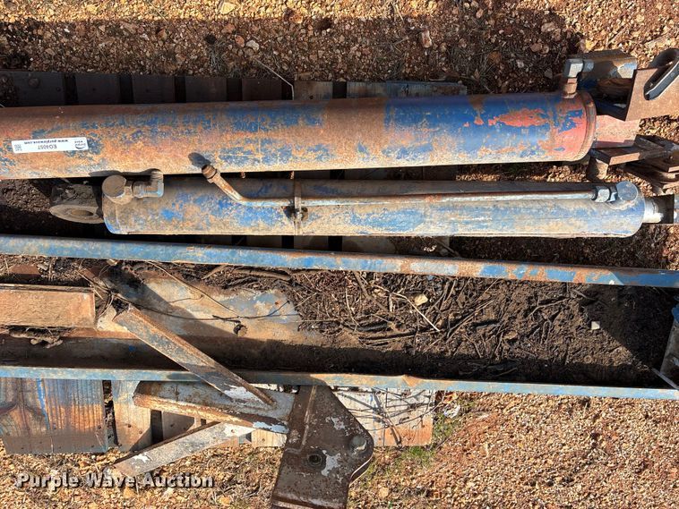 image for item EO4057 (2) refuse truck reaver cylinders