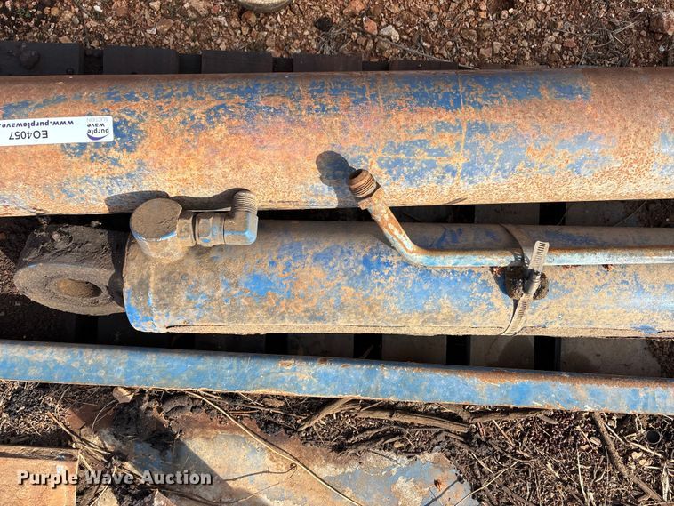 image for item EO4057 (2) refuse truck reaver cylinders