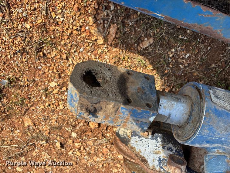 image for item EO4057 (2) refuse truck reaver cylinders