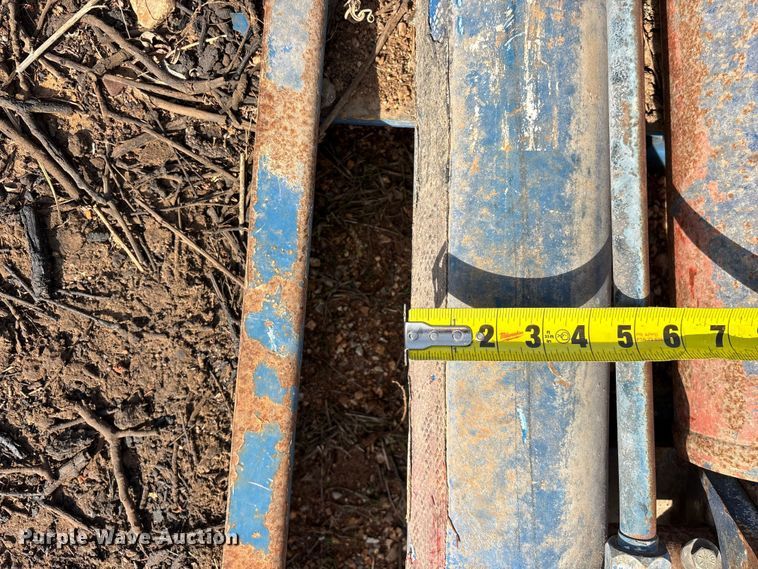 image for item EO4057 (2) refuse truck reaver cylinders