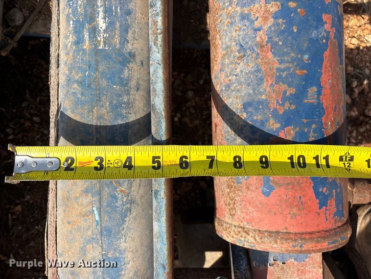 image for item EO4057 (2) refuse truck reaver cylinders