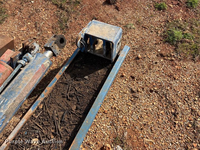 image for item EO4057 (2) refuse truck reaver cylinders