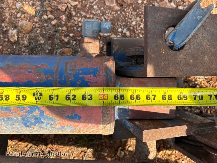 image for item EO4057 (2) refuse truck reaver cylinders