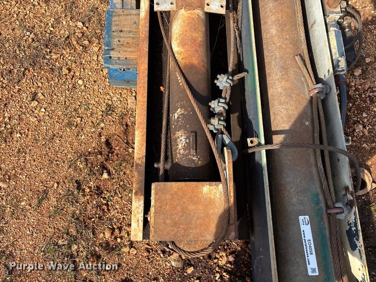 image for item EO4058 (2) refuse truck reaver cylinders