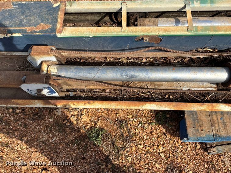 image for item EO4058 (2) refuse truck reaver cylinders