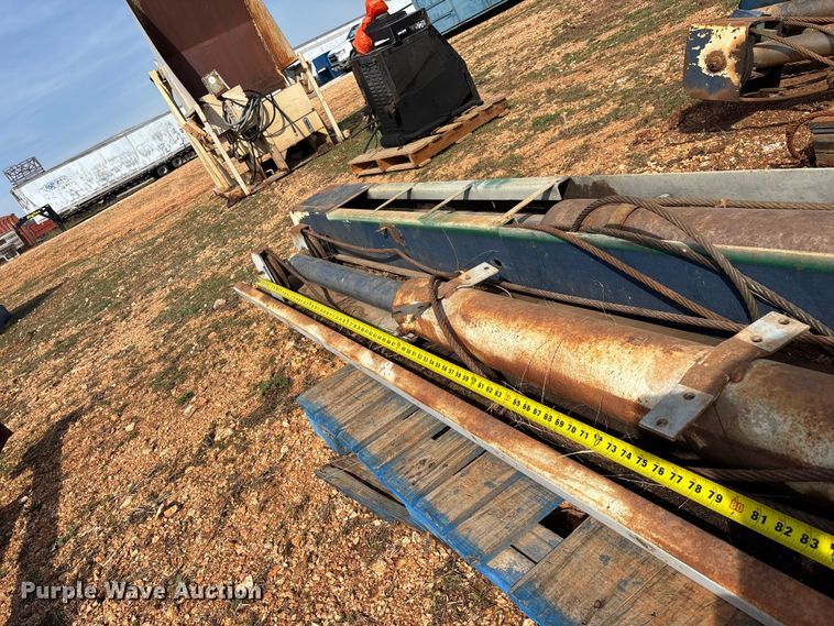 image for item EO4058 (2) refuse truck reaver cylinders