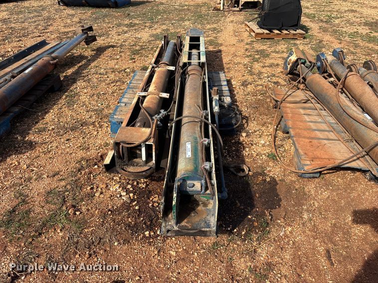 image for item EO4058 (2) refuse truck reaver cylinders