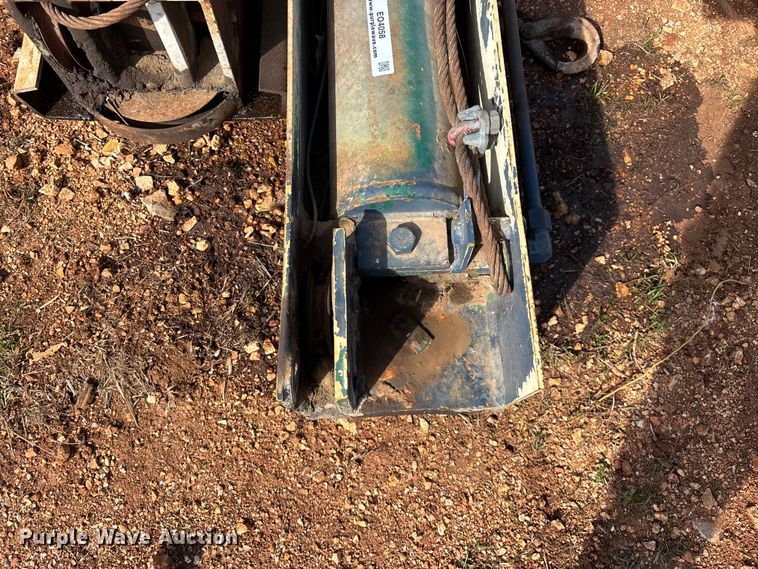 image for item EO4058 (2) refuse truck reaver cylinders