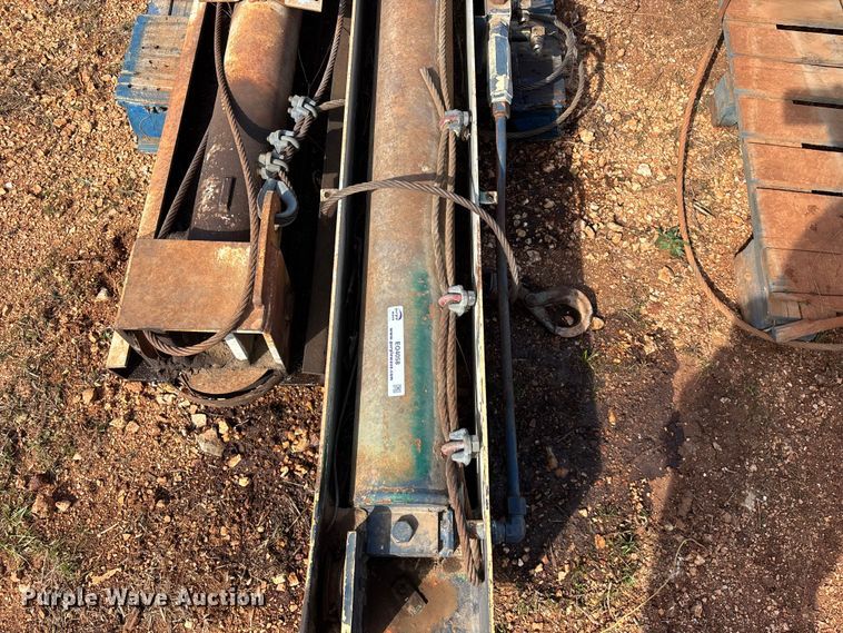 image for item EO4058 (2) refuse truck reaver cylinders