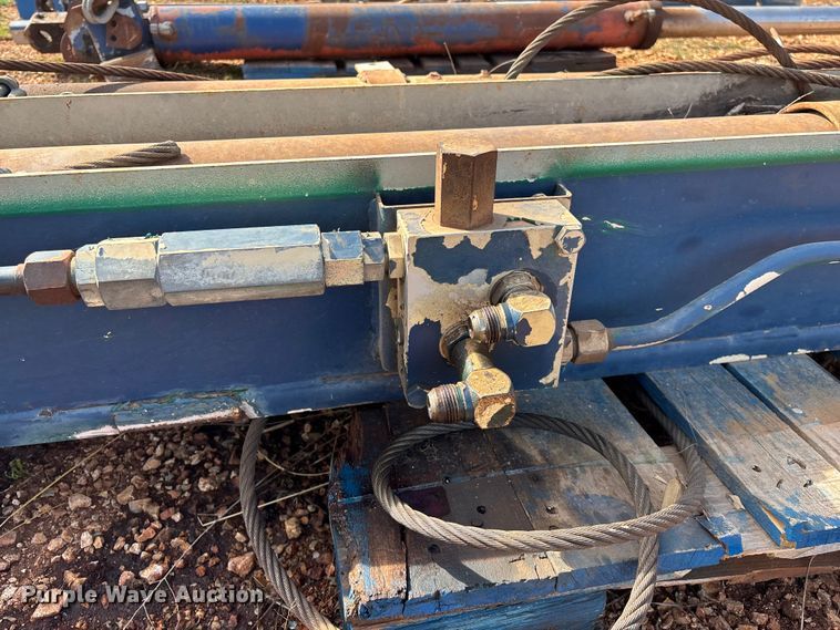 image for item EO4058 (2) refuse truck reaver cylinders