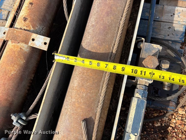 image for item EO4058 (2) refuse truck reaver cylinders