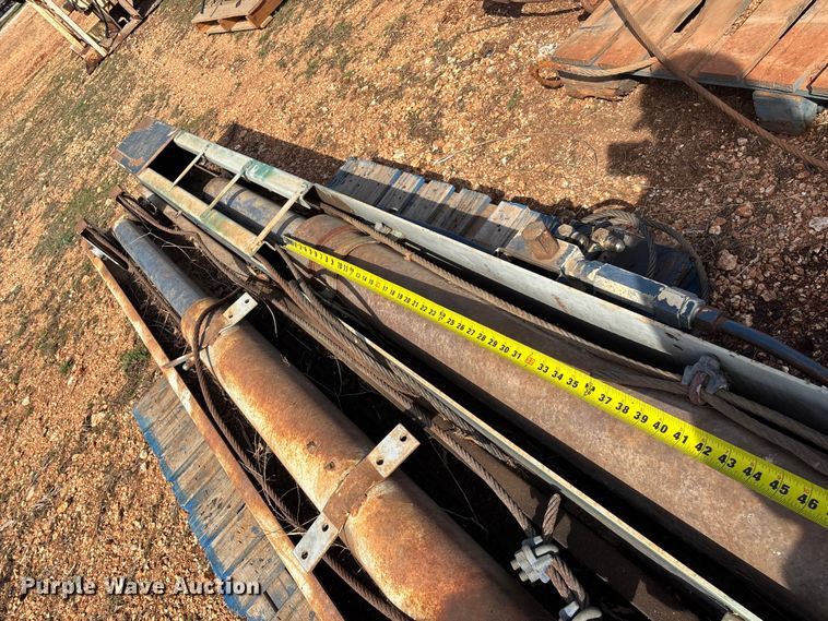 image for item EO4058 (2) refuse truck reaver cylinders