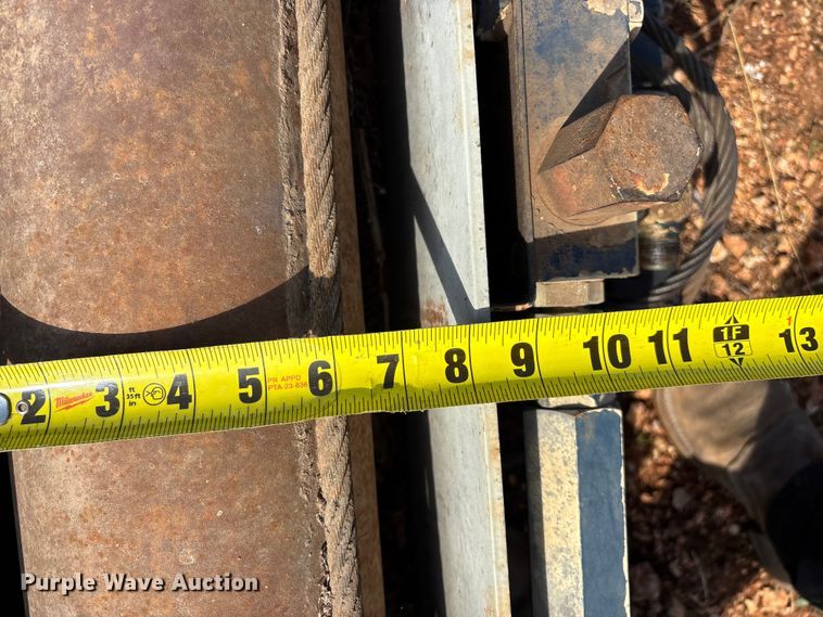 image for item EO4058 (2) refuse truck reaver cylinders