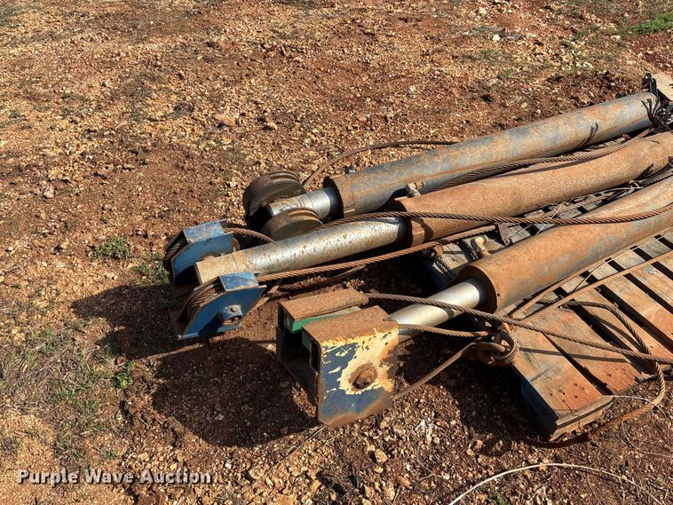 image for item EO4059 (3) refuse truck reaver cylinders