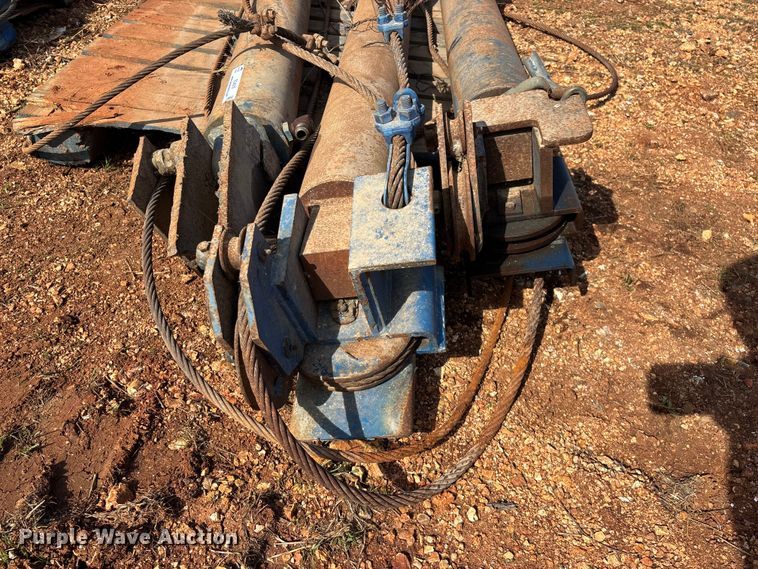 image for item EO4059 (3) refuse truck reaver cylinders