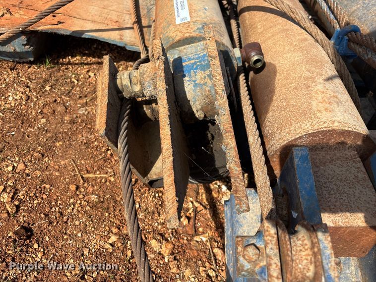 image for item EO4059 (3) refuse truck reaver cylinders