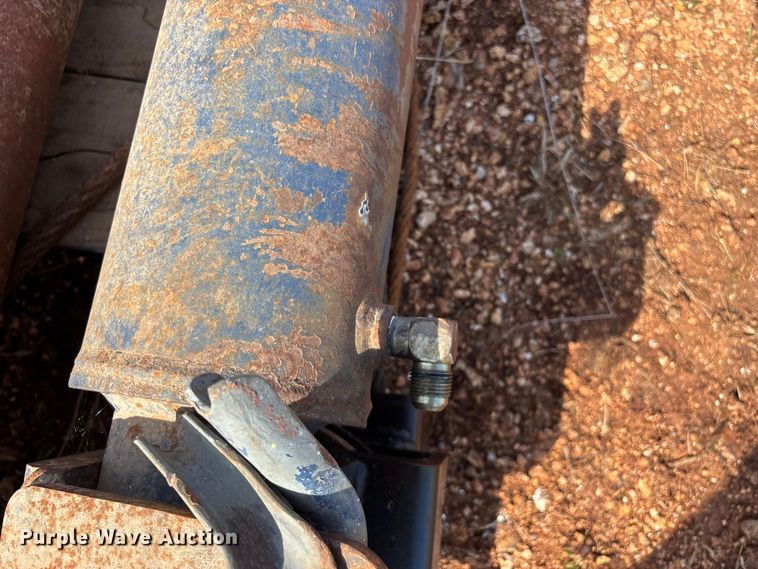 image for item EO4059 (3) refuse truck reaver cylinders