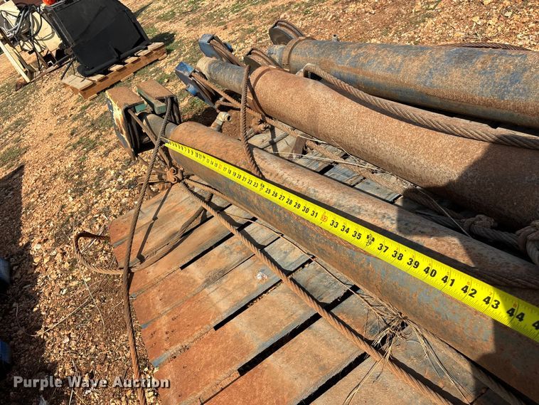 image for item EO4059 (3) refuse truck reaver cylinders