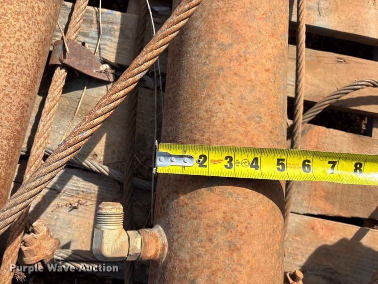 image for item EO4059 (3) refuse truck reaver cylinders