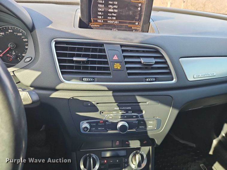 image for item EO4991 2015 Audi Q3 SUV