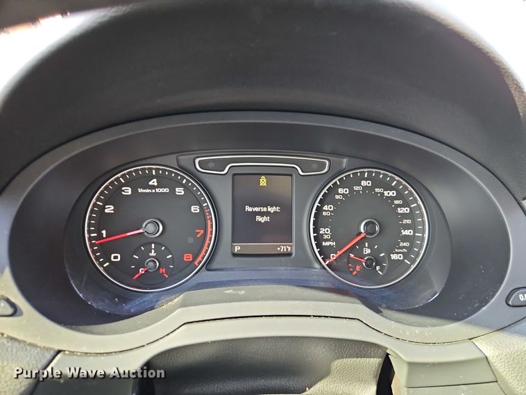 image for item EO4991 2015 Audi Q3 SUV