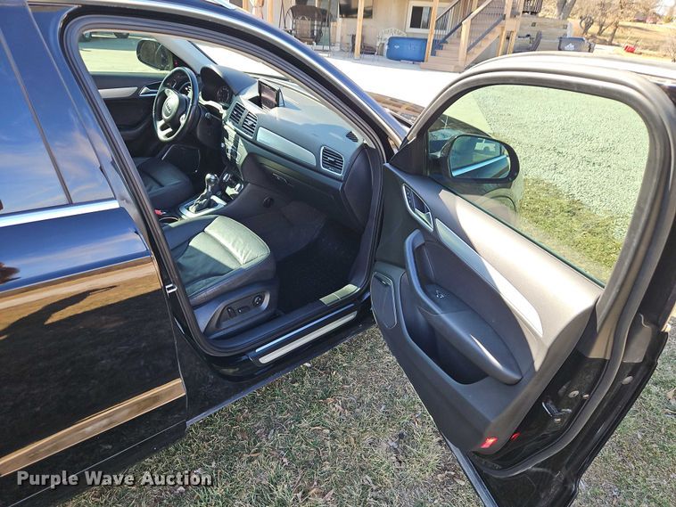 image for item EO4991 2015 Audi Q3 SUV