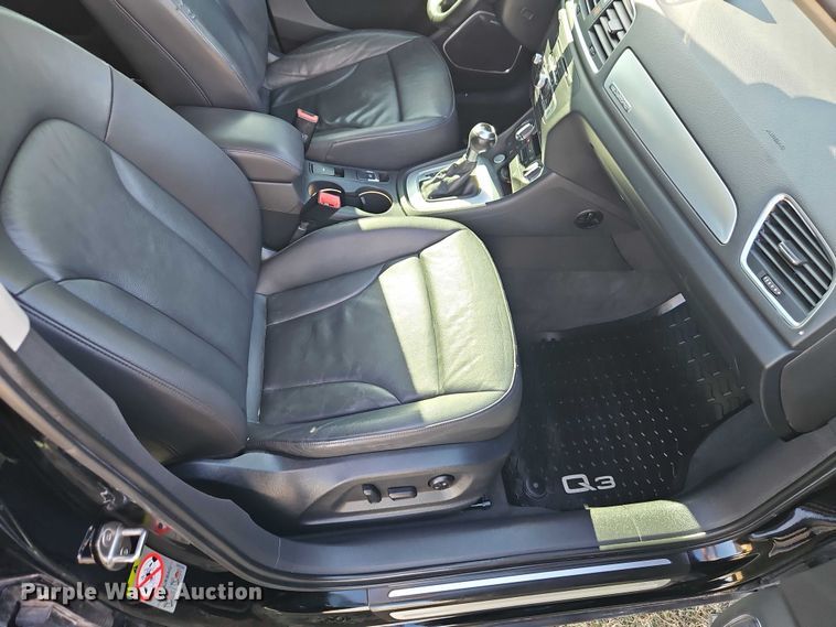 image for item EO4991 2015 Audi Q3 SUV