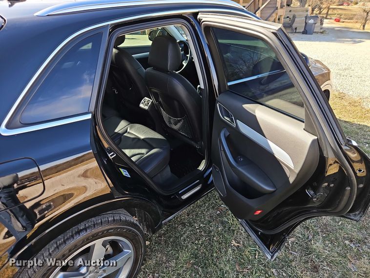 image for item EO4991 2015 Audi Q3 SUV