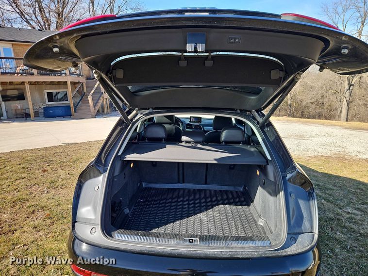 image for item EO4991 2015 Audi Q3 SUV