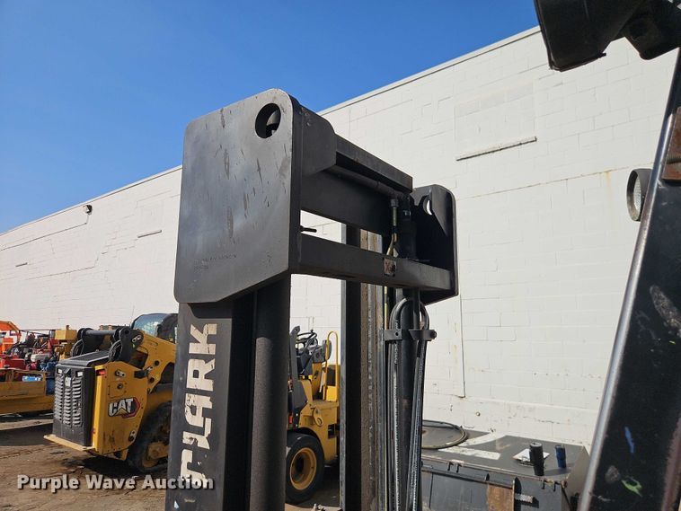 image for item EO7131 Clark GPX25 forklift