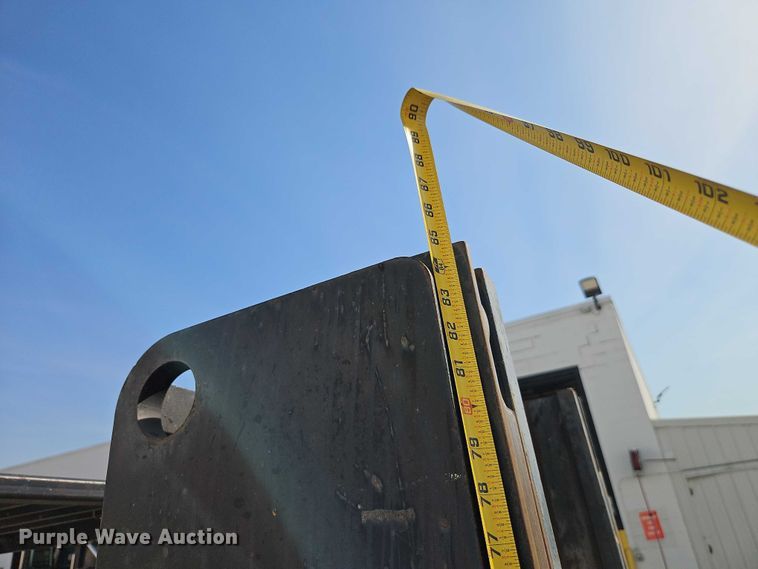 image for item EO7131 Clark GPX25 forklift