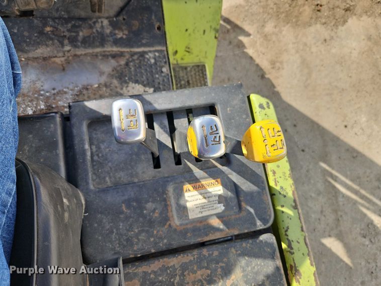 image for item EO7131 Clark GPX25 forklift