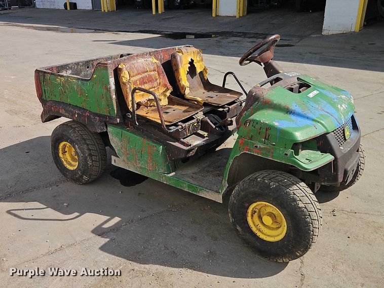 image for item EO7132 2014 John Deere Gator CX utility vehicle