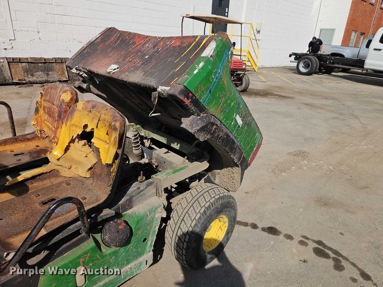 image for item EO7132 2014 John Deere Gator CX utility vehicle