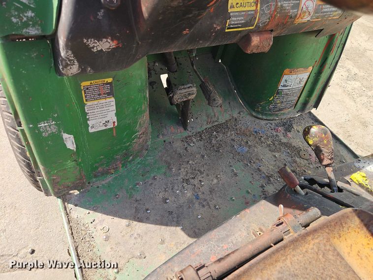 image for item EO7132 2014 John Deere Gator CX utility vehicle