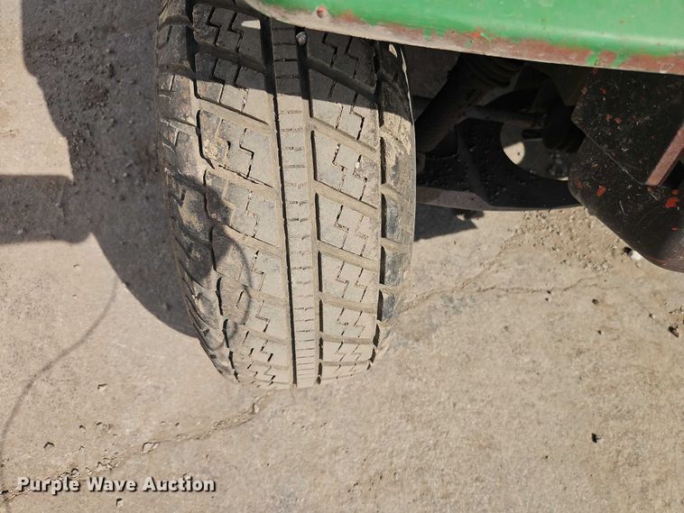 image for item EO7132 2014 John Deere Gator CX utility vehicle