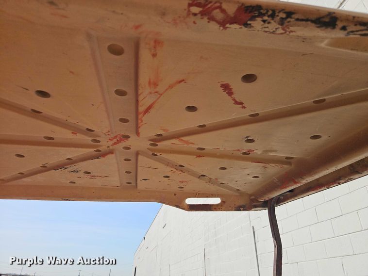 image for item EO7133 EZ-Go golf cart