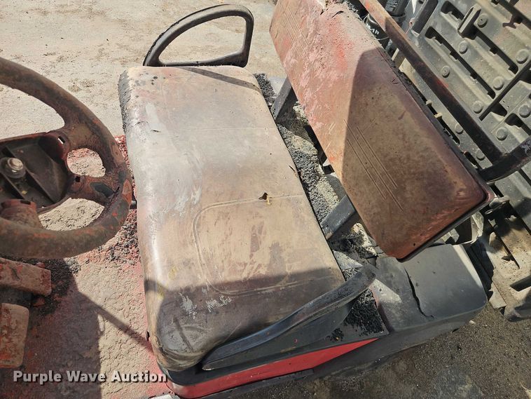 image for item EO7133 EZ-Go golf cart