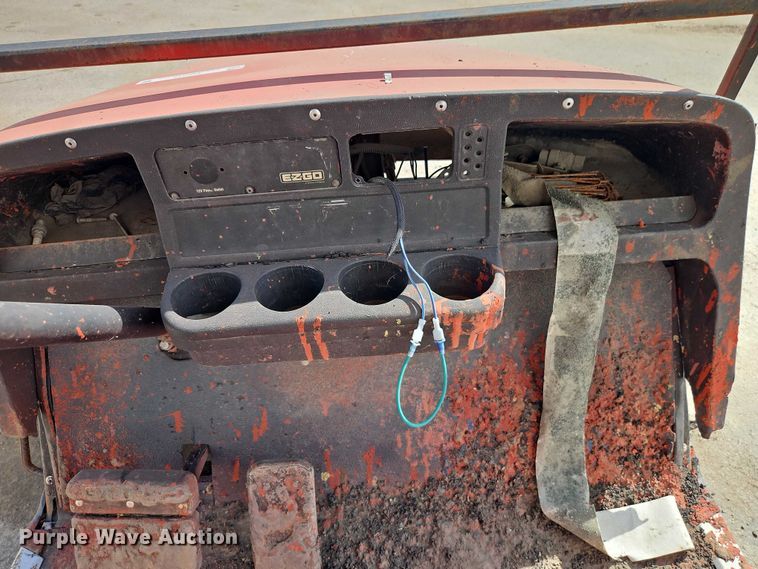 image for item EO7133 EZ-Go golf cart