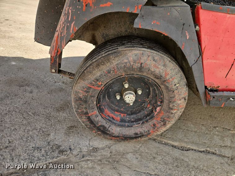 image for item EO7133 EZ-Go golf cart