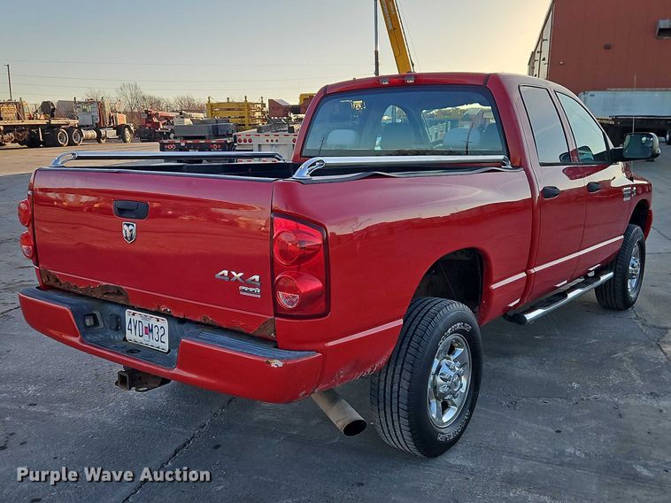 image for item EO7145 2007 Dodge Ram 2500 Ext. Cab pickup truck
