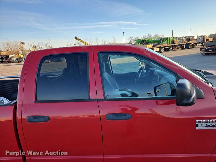 image for item EO7145 2007 Dodge Ram 2500 Ext. Cab pickup truck