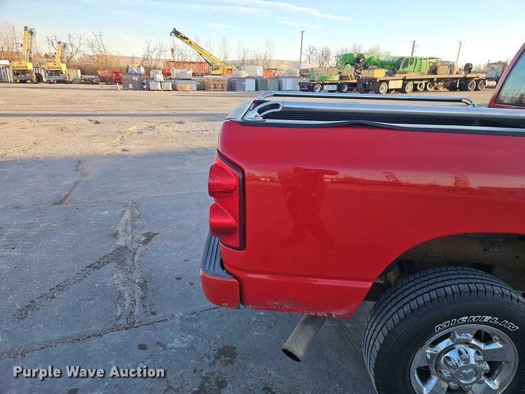 image for item EO7145 2007 Dodge Ram 2500 Ext. Cab pickup truck