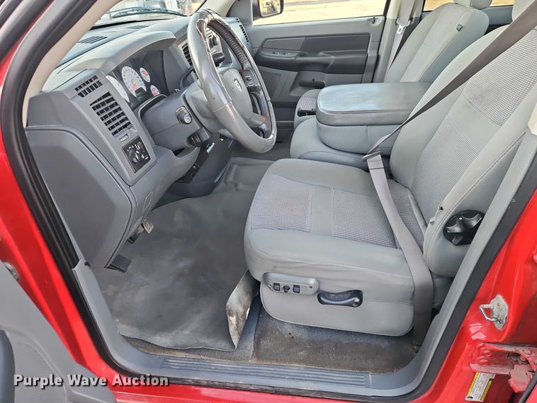 image for item EO7145 2007 Dodge Ram 2500 Ext. Cab pickup truck