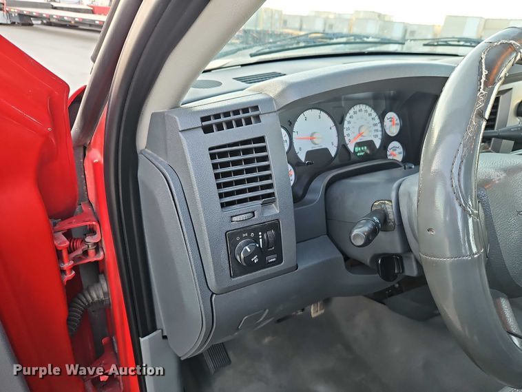 image for item EO7145 2007 Dodge Ram 2500 Ext. Cab pickup truck