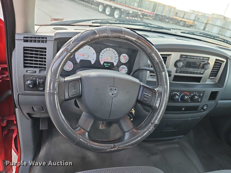 image for item EO7145 2007 Dodge Ram 2500 Ext. Cab pickup truck