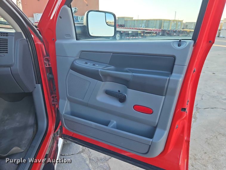 image for item EO7145 2007 Dodge Ram 2500 Ext. Cab pickup truck