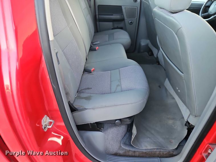 image for item EO7145 2007 Dodge Ram 2500 Ext. Cab pickup truck
