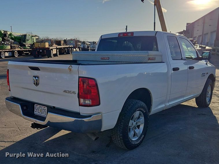 image for item EO7146 2016 RAM 1500 Ext. Cab pickup truck